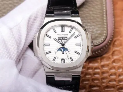 1:1 Superclone- Patek Philippe Nautilus 5726/1A-010 (white dial patek)