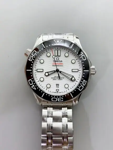 1:1 Superclone Omega Seamaster Diver 300M 42mm White Dial